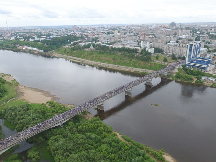 Великорецкий крестный ход с высоты птичьего полета