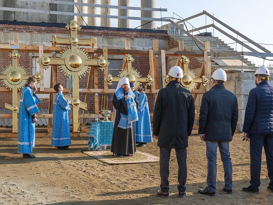 Освящение куполов и крестов для кафедрального собора Челябинской епархии