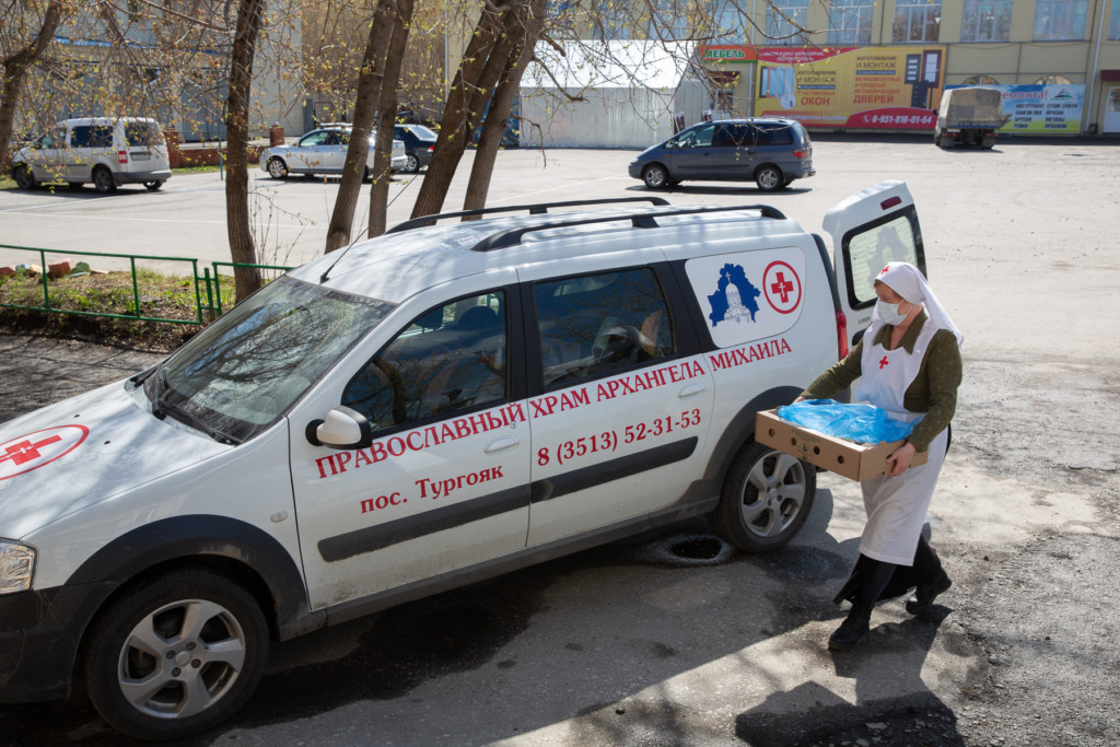 Пасхальные поздравления для подопечных приюта