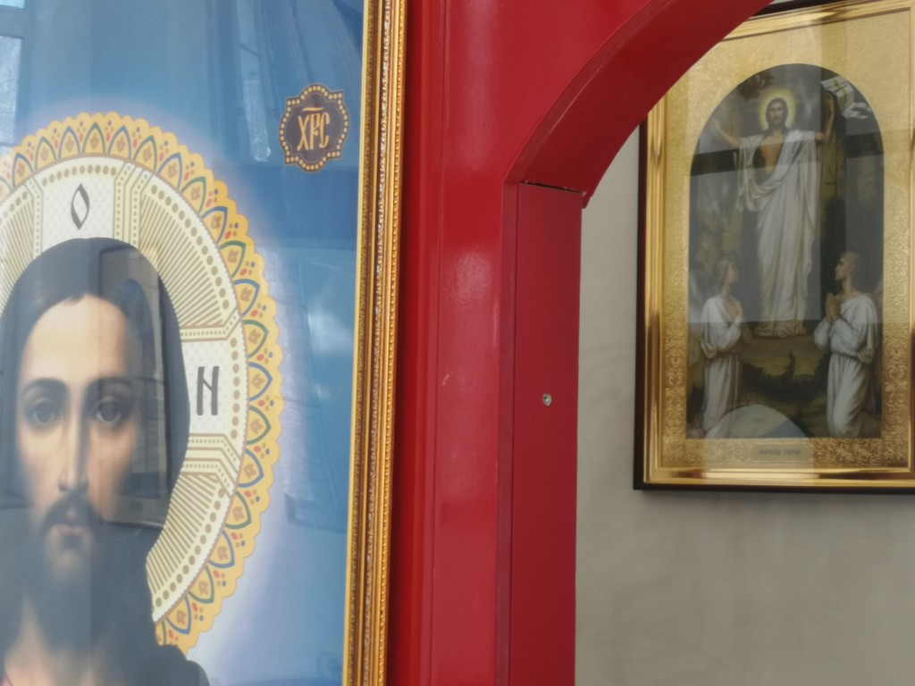 Храмовые иконы в храме Великомученика и целителя Пантелеимона