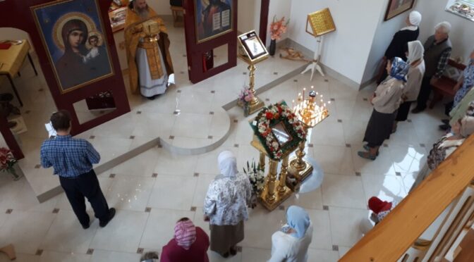 Престольный праздник в храме великомученика и целителя Пантелеимона.